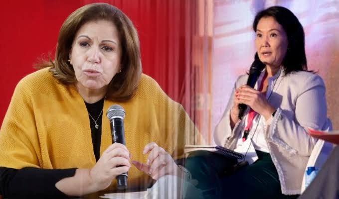 NOTA 10 KEIKO FUJIMORI Y LOURDES FLORES