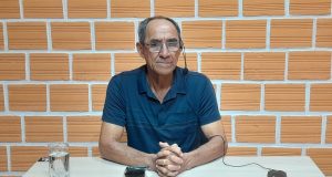 JUAN CARLOS GÁLVEZ APOYA A TÍO VLADI