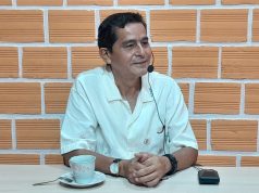 ROGER GRANDEZ: “LOS DOS CANDIDATOS SON COMO EL DIABLO”