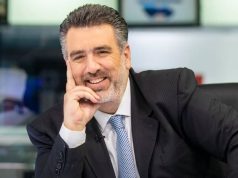 «KEIKO VIENE CON UN CUCHILLO EN LA BOCA»: CARLOS CORNEJO ADVIERTE RIESGOS PARA LA PRENSA