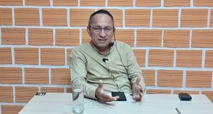 JHON RIVAS DESCARTA CANDIDATURA REGIONAL: “LA LEY ME IMPIDE POSTULAR”