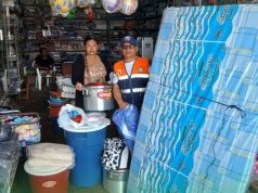 DEFENSA CIVIL BRINDA AYUDA HUMANITARIA A FAMILIA AFECTADA POR INCENDIO EN EL BARRIO MONZANTES