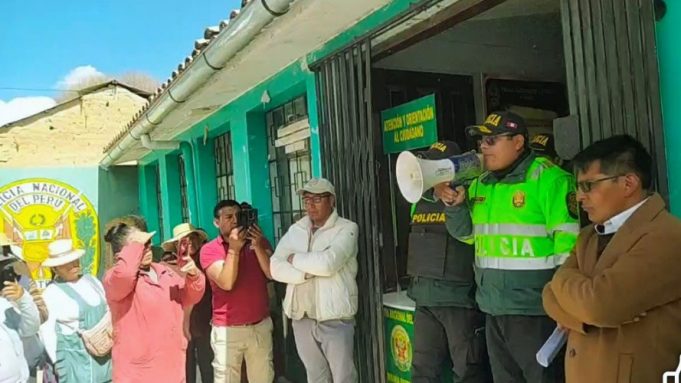 Ayaviri: dirigente exige cambio de policías tras presunta agresión a abogado en la comisaría