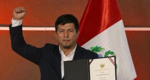 COMENZARON LOS ESCÁNDALOS: DETIENEN A DIPUTADO JULIÁN PÉREZ POR AGRESIÓN A SU EXPAREJA