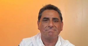UN VERDADERO CHISTOSO: CARLOS ÁLVAREZ RESPALDA A KEIKO FUJIMORI