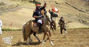 El otro Cáceres: el coronel que lleva 15 años convertido en el ‘Brujo de los Andes’